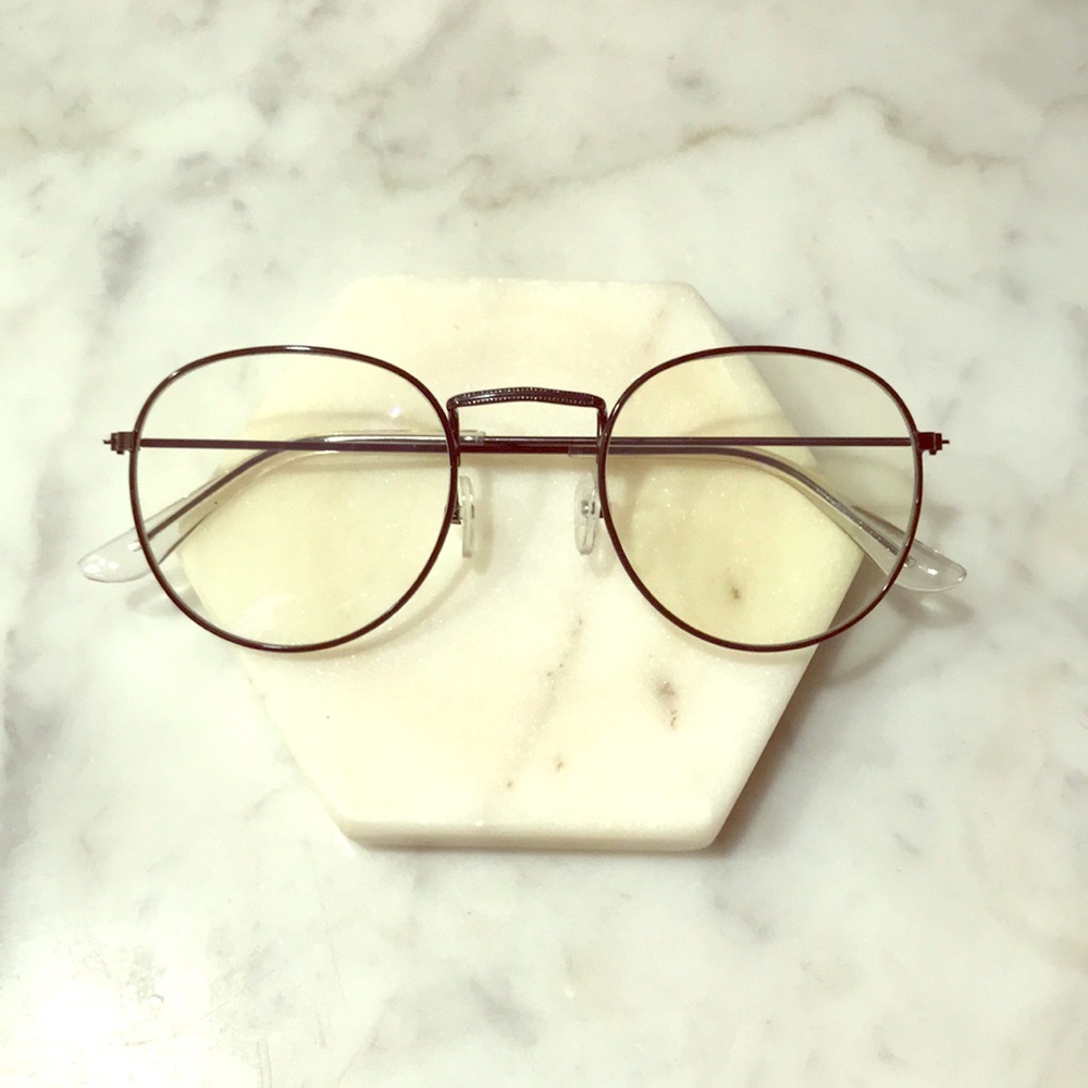 Blue light blocking glasses